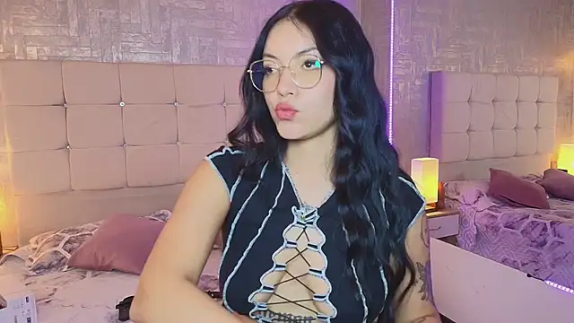 Baby Venuss online show from February 22, 6:50 am