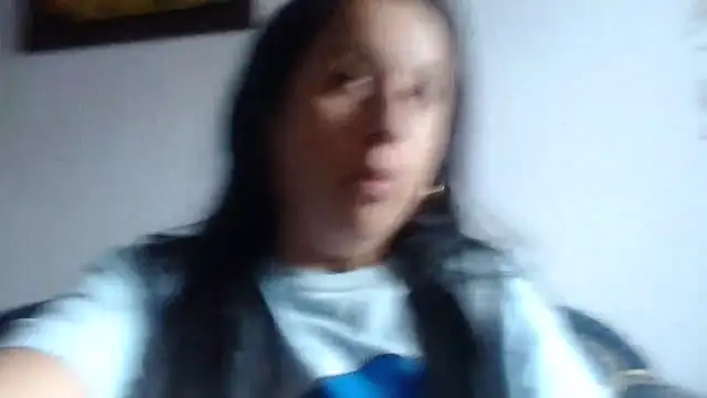 Snapshot of valeriapinter chatting on May 7, 1:05 pm valeriapinter online show from May 7, 1:05 pm