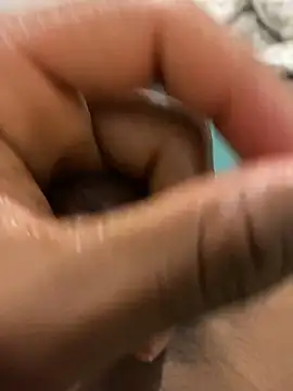 whose17 online show from December 11, 7:09 am