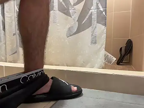 Snapshot of speedyg16 chatting on September 19, 6:08 pm speedyg16 online show from September 19, 6:08 pm