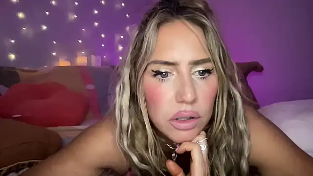 Fitnessbabe69 online show from February 9, 9:47 am