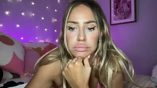 Fitnessbabe69 online show from March 21, 11:33 am