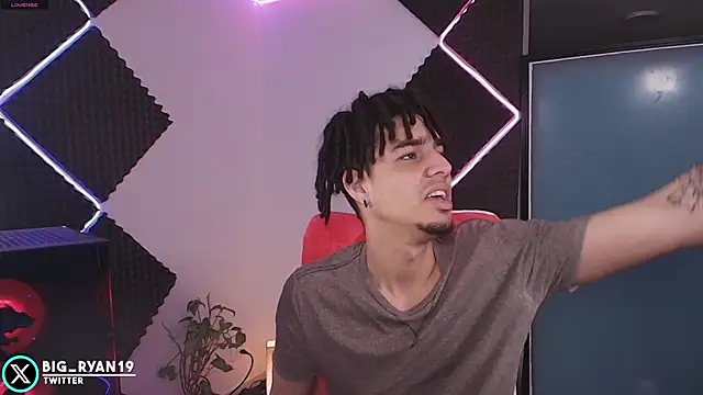 bigryann23 online show from December 17, 12:05 am