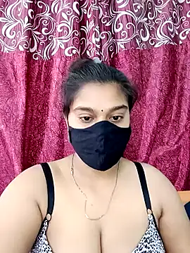 Snapshot of Jasmine_jaaan chatting on June 9, 4:35 am Jasmine jaaan online show from June 9, 4:35 am