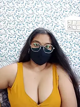Snapshot of Jasmine_jaaan chatting on July 6, 4:42 am Jasmine jaaan online show from July 6, 4:42 am