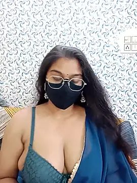 Snapshot of Jasmine_jaaan chatting on July 15, 4:51 am Jasmine jaaan online show from July 15, 4:51 am